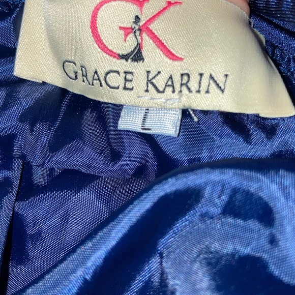 Retro Lace Dress - Picture 12 of 12